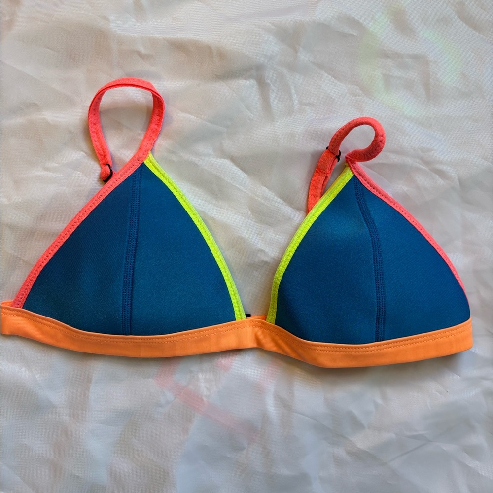 Triangl swimwear bikini top